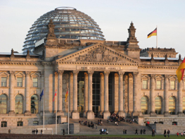 Reichstag in Berlin Image bei fahrradtouren.de
